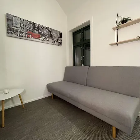 Apartment Bnb Nicolas 11 *