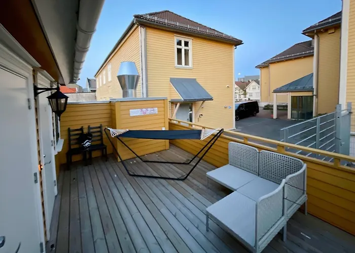 At Nicolas 11 Apartment *